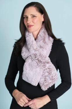 Dusty Lilac Faux Fur Collar -Blue Illusion 3B DUSTYLILACFAUXFURCOLLAR0825edit