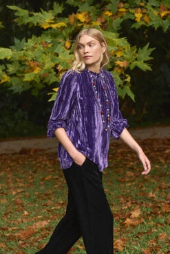 High Neck Velvet Top -Blue Illusion 6B 23.04.21.Blue .Illusion9497edit