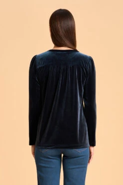 Velvet Keyhole Top -Blue Illusion 7A VELVETKEYHOLETOP 2561
