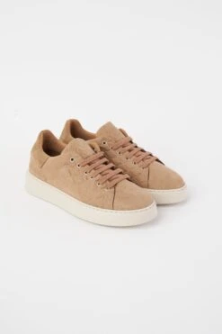 Belle Rose Sneaker