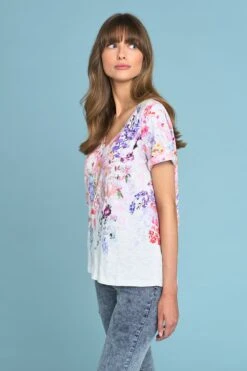 Bouquet Print V-Neck T-Shirt -Blue Illusion BOUQUETPRINTVNECKTSHIRT0255edit