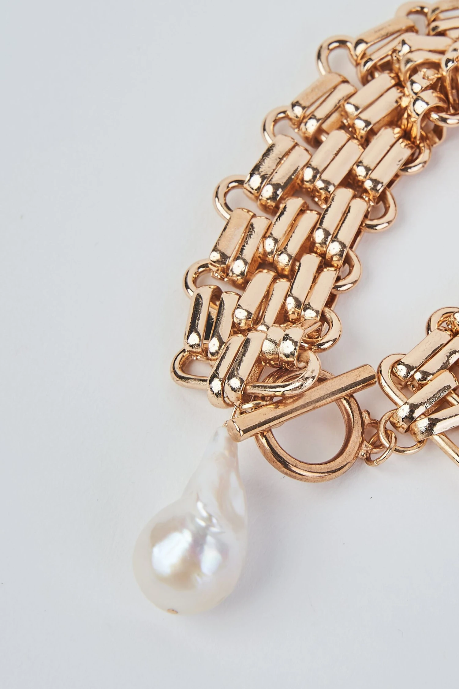 Chain Bracelet With Pearl 5 Chain Bracelet With Pearl - Image 3