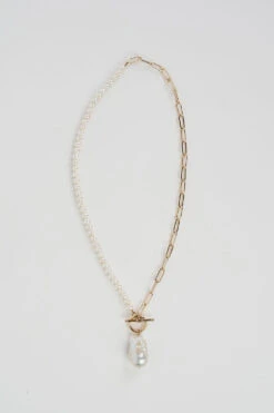 Demi Pearl Chain Necklace