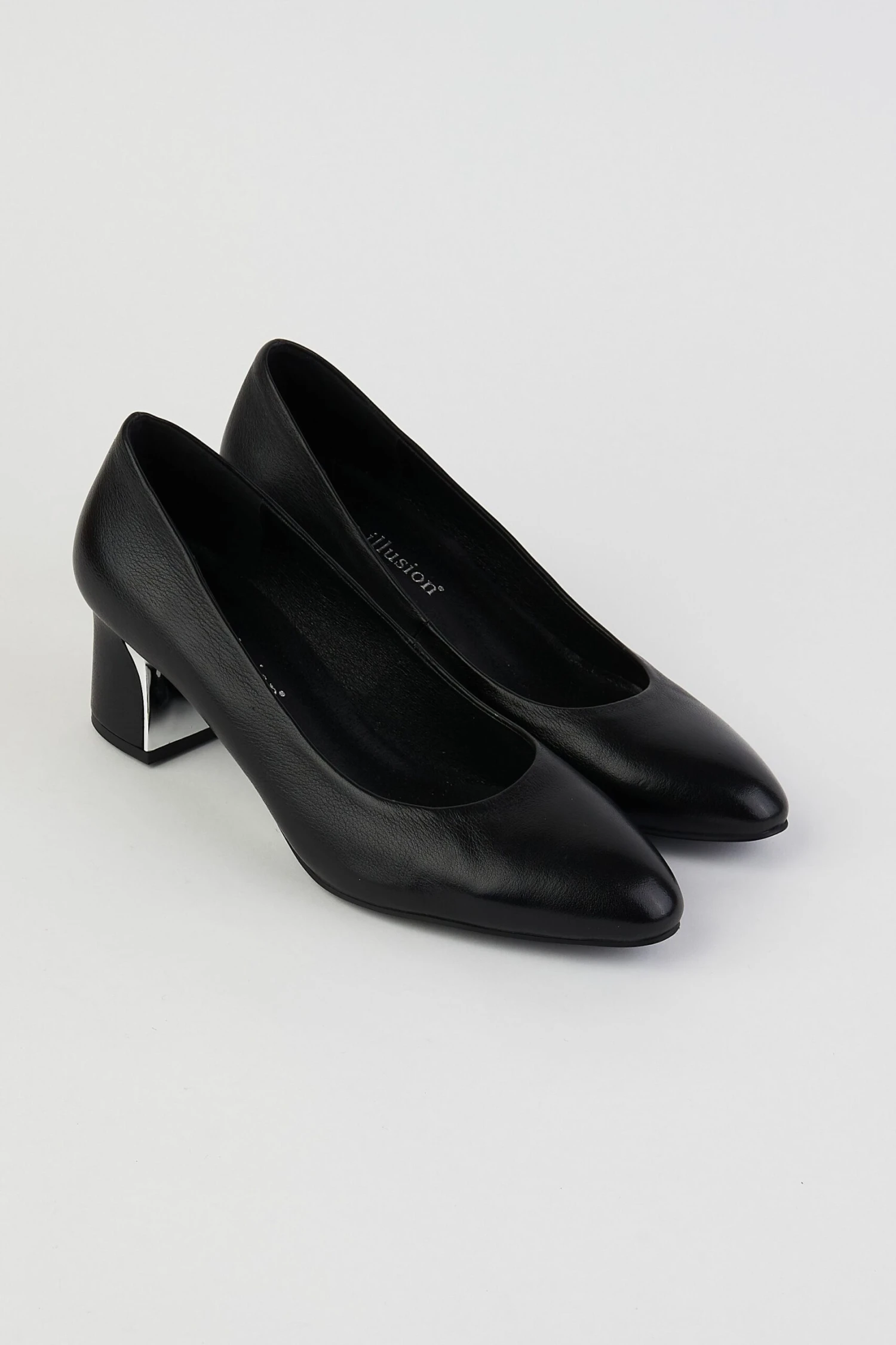 Lola Silver Heel Court 3 Lola Silver Heel Court