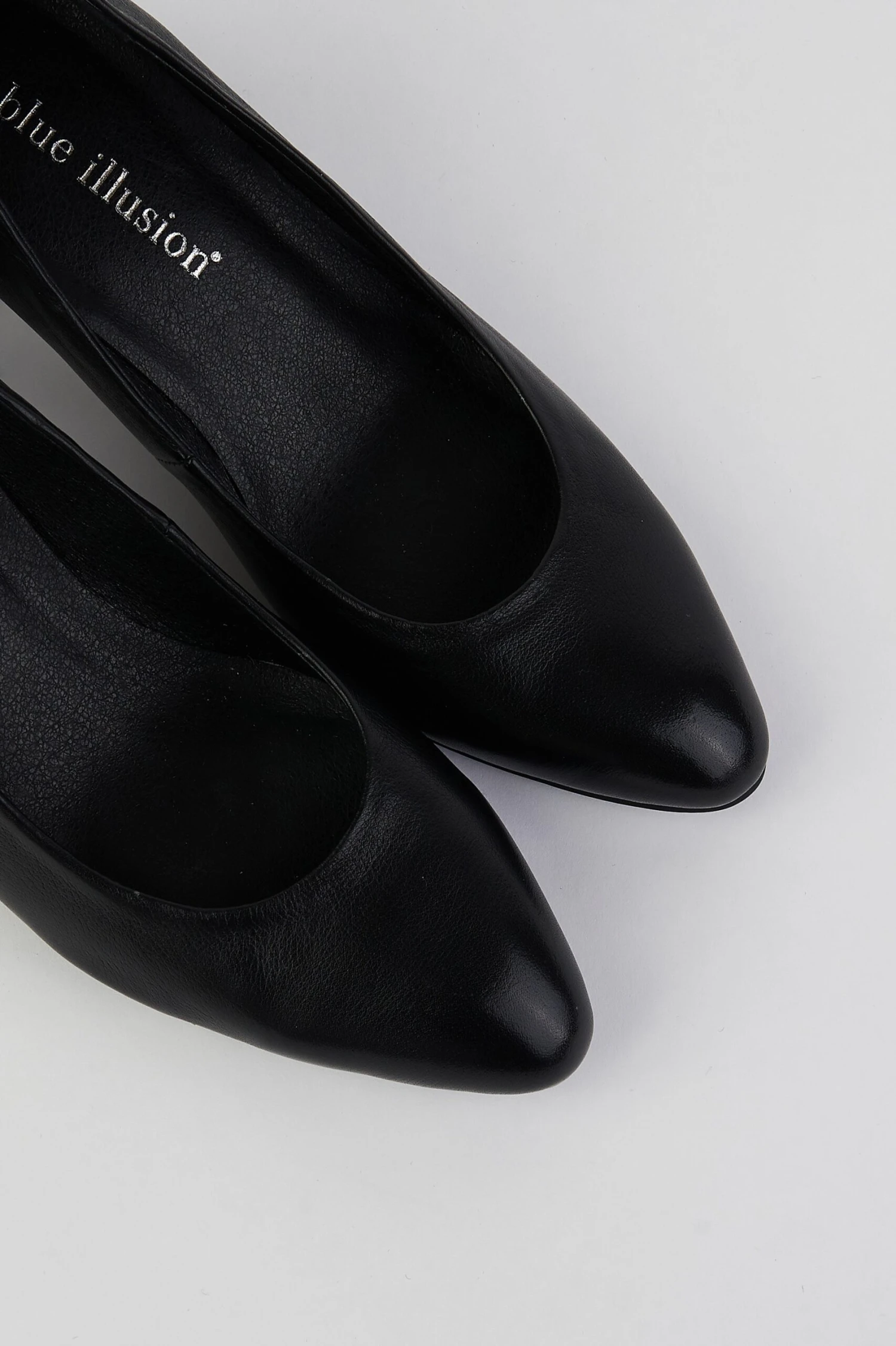 Lola Silver Heel Court 5 Lola Silver Heel Court - Image 3