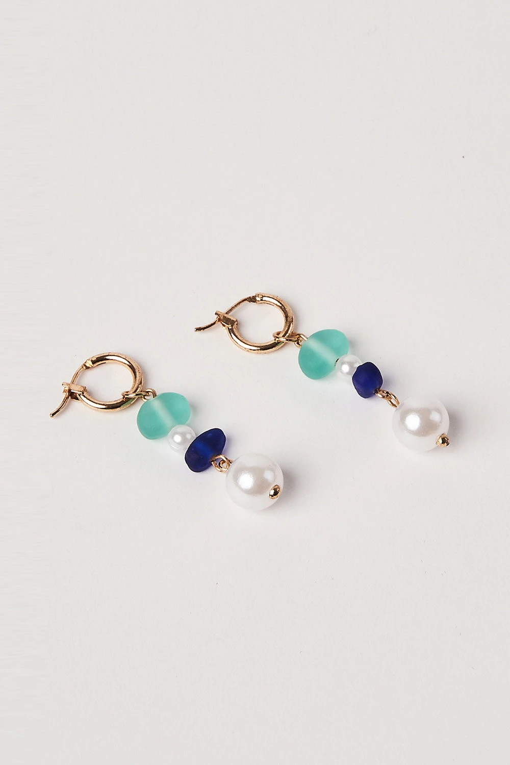 Pearl Drop Earring 5 Pearl Drop Earring - Image 3