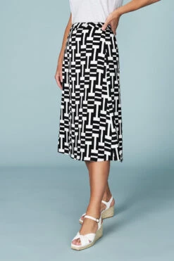 Geometric Print Skirt -Blue Illusion WW GEOMETRICPRINTSKIRT3323edit