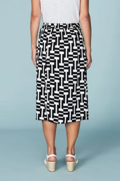 Geometric Print Skirt -Blue Illusion WW GEOMETRICPRINTSKIRT3332edit