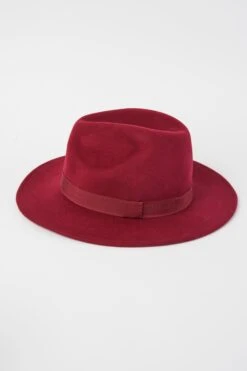 Burgundy Wool Felt Fedora 13 Burgundy Wool Felt Fedora -Blue Illusion burgundywoolfedora00003