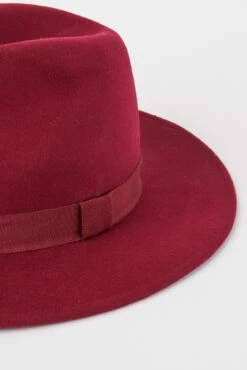 Burgundy Wool Felt Fedora 11 Burgundy Wool Felt Fedora -Blue Illusion burgundywoolfedora00006