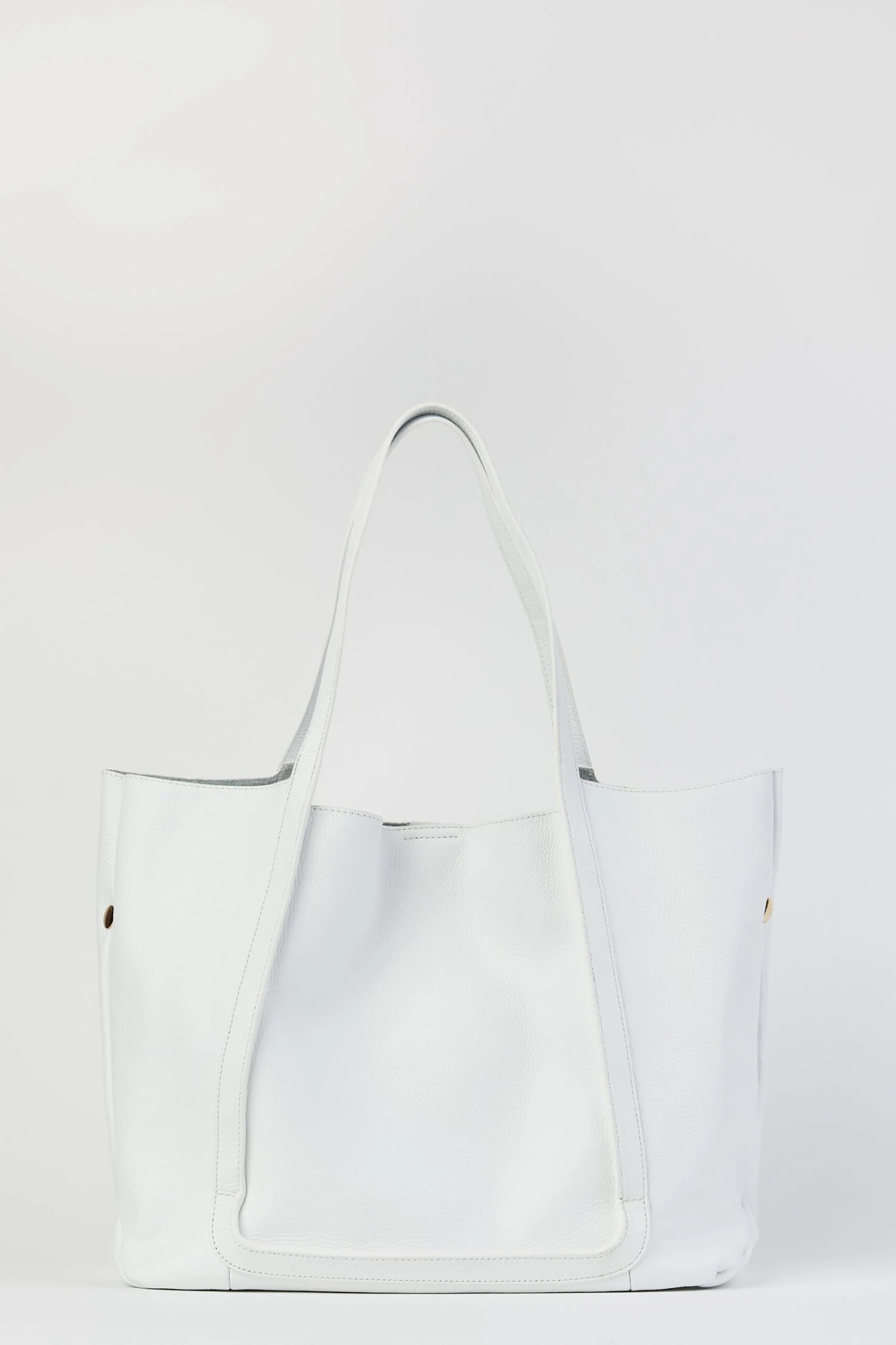 Classic Leather Tote 8 Classic Leather Tote - Image 6