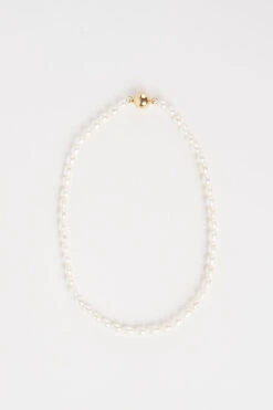 Classic Pearl Choker Necklace