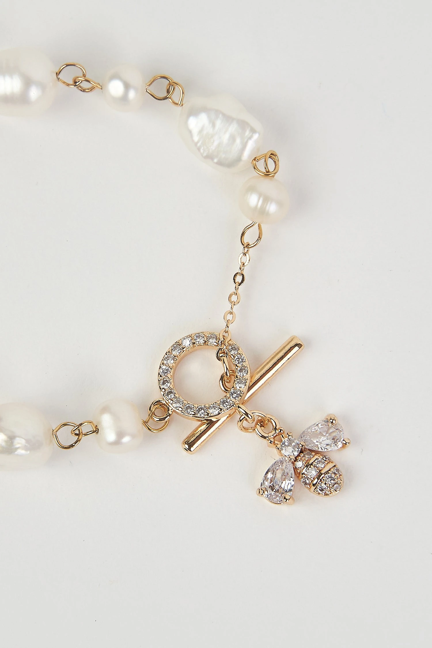 D’Amour Pearl Bracelet 5 D’Amour Pearl Bracelet - Image 3