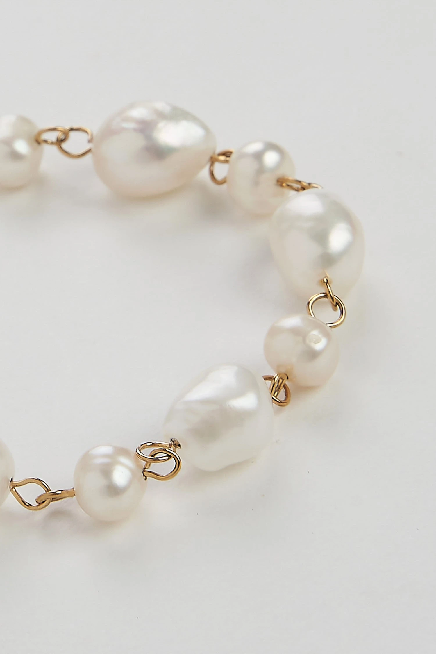 D’Amour Pearl Bracelet 6 D’Amour Pearl Bracelet - Image 4