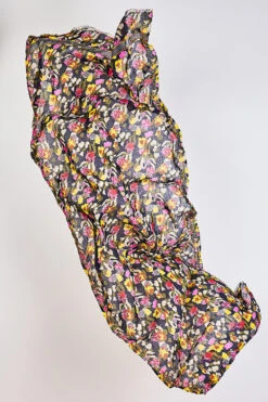 Ditsy Floral Embroidery Scarf