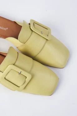 Sutton Buckle Flat -Blue Illusion suttonbuckleflat00002