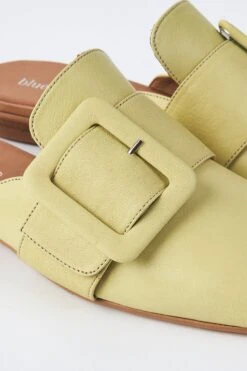 Sutton Buckle Flat -Blue Illusion suttonbuckleflat00003