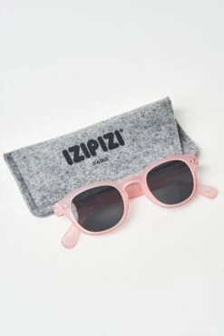 Trapeze Sunglasses Pink 15 Trapeze Sunglasses Pink -Blue Illusion trapezesunglassespink00003