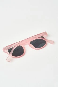 Trapeze Sunglasses Pink 16 Trapeze Sunglasses Pink -Blue Illusion trapezesunglassespink00004